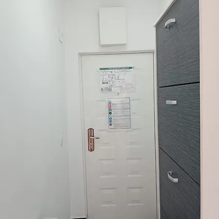 Gray Diamond Apartman