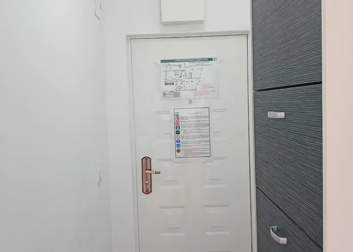 Gray Diamond דירה